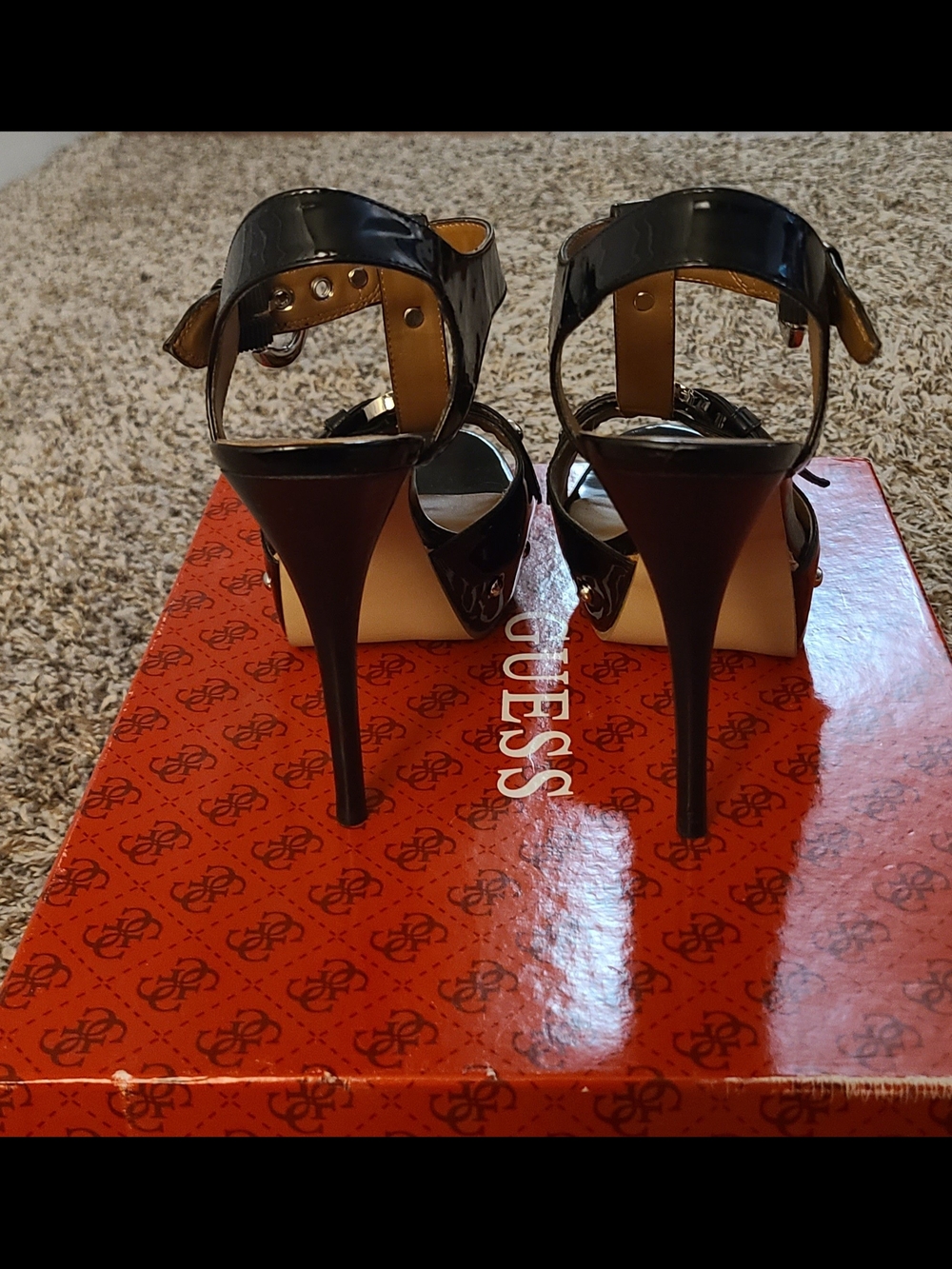 GUESS Black Patent Platform 5" Stiletto Heels Buckle Sandals Size 6 EUC - Picture 4 of 8